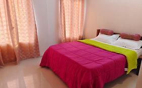 Sri Krishna Sannidhi Inn, Entire Flat 100M From Guruvayur Temple, East Nada